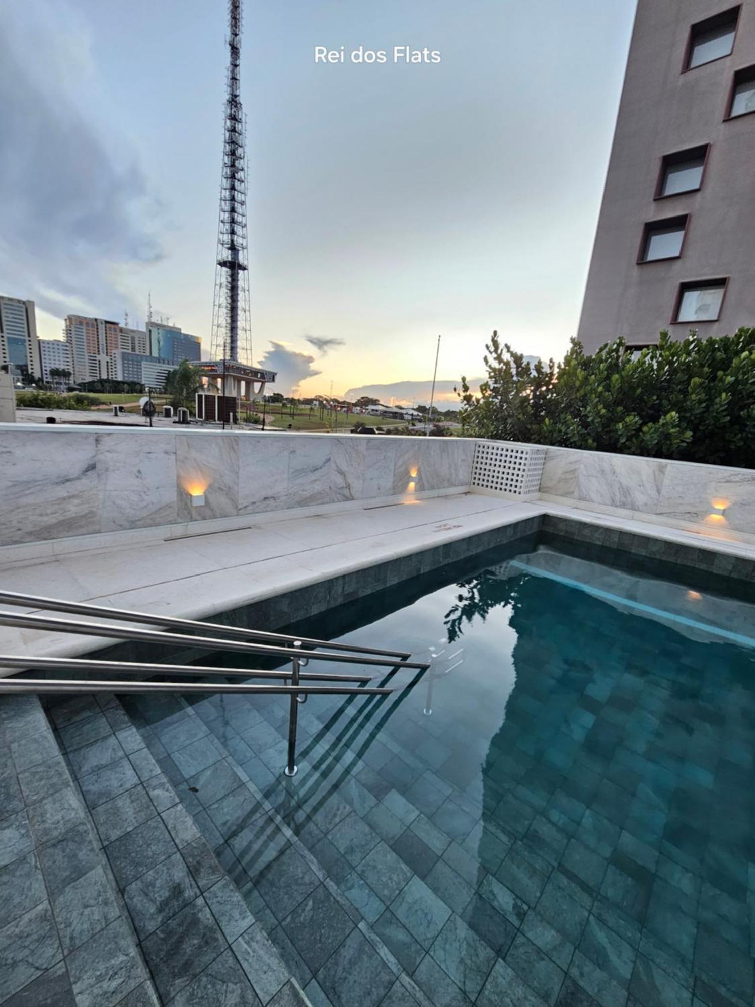 Flat Mercure Brasilia Lider By Rei Dos Flats Exterior photo